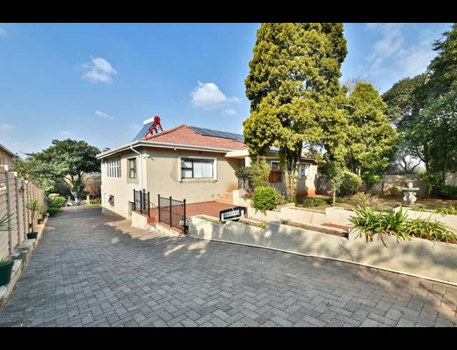 3 BEDROOM HOUSE FOR SALE IN CYRILDENE